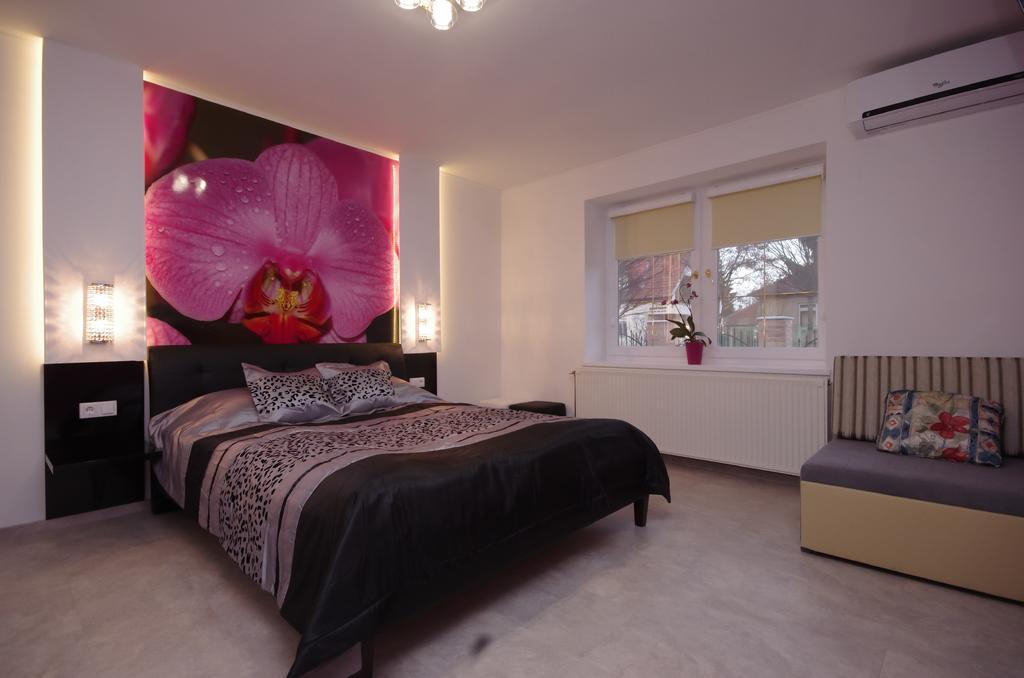 Regina Delux Apartman Gyula Exterior photo