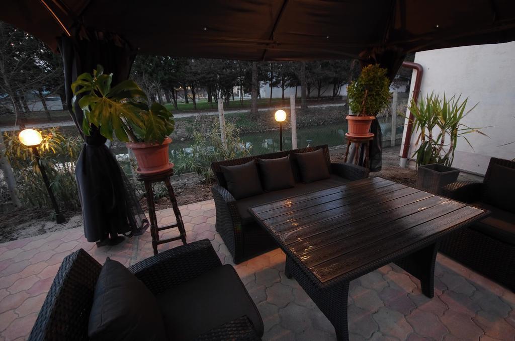 Regina Delux Apartman Gyula Exterior photo